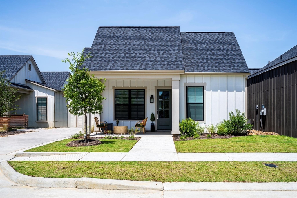 15110 Gardenberry Lane - Photo 0