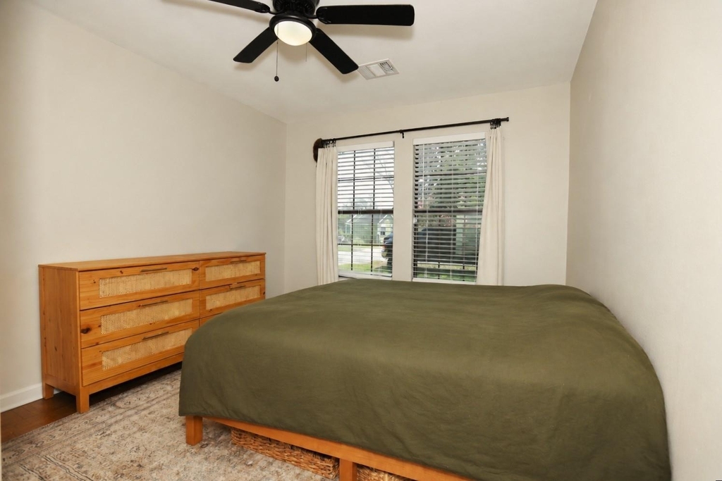 114 S Ringgold Street - Photo 10
