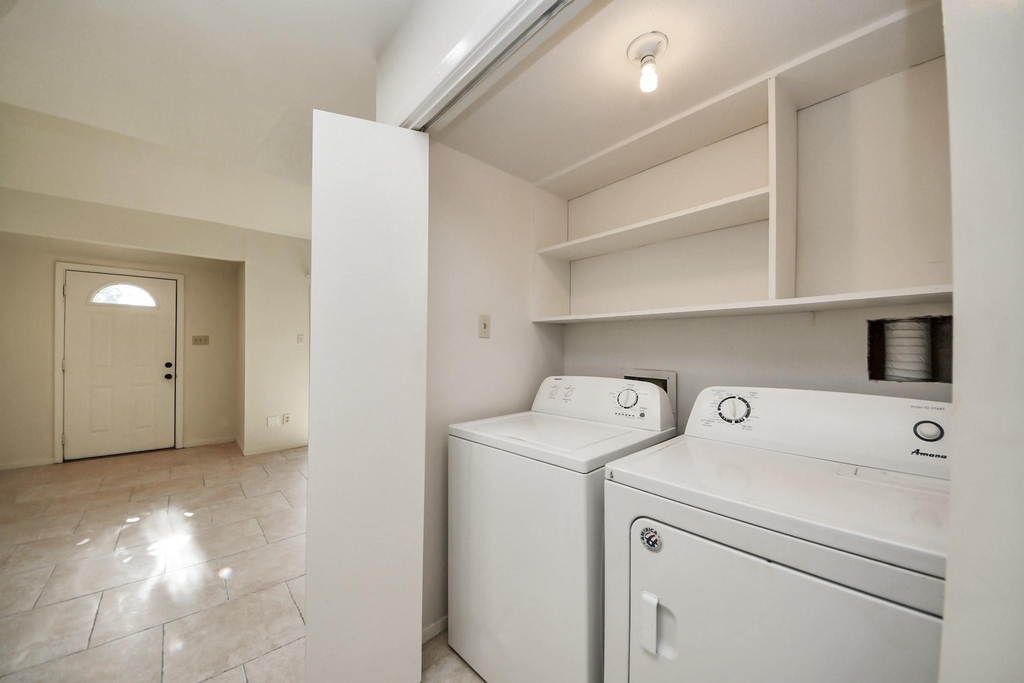 1059 Country Place Drive - Photo 19