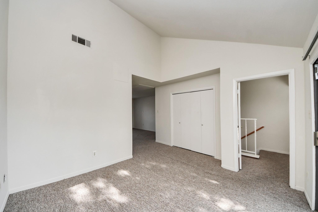 1059 Country Place Drive - Photo 34