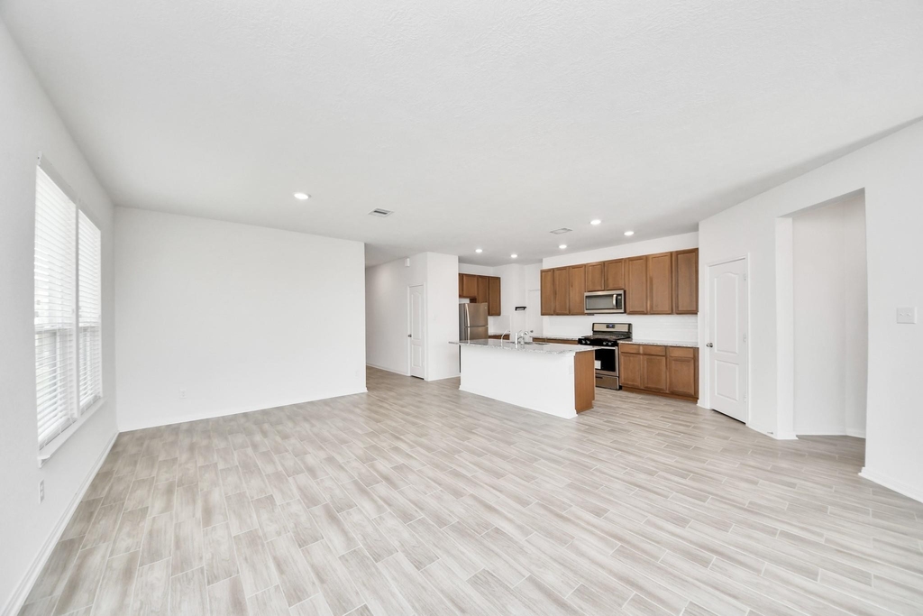 1270 Glendora Drive - Photo 6