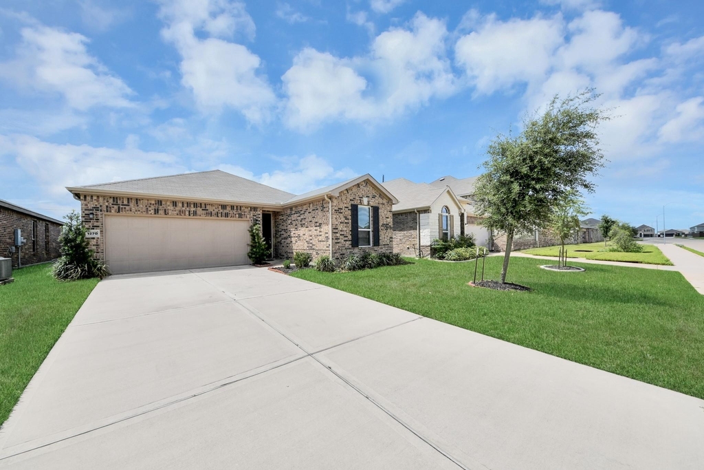 1270 Glendora Drive - Photo 3