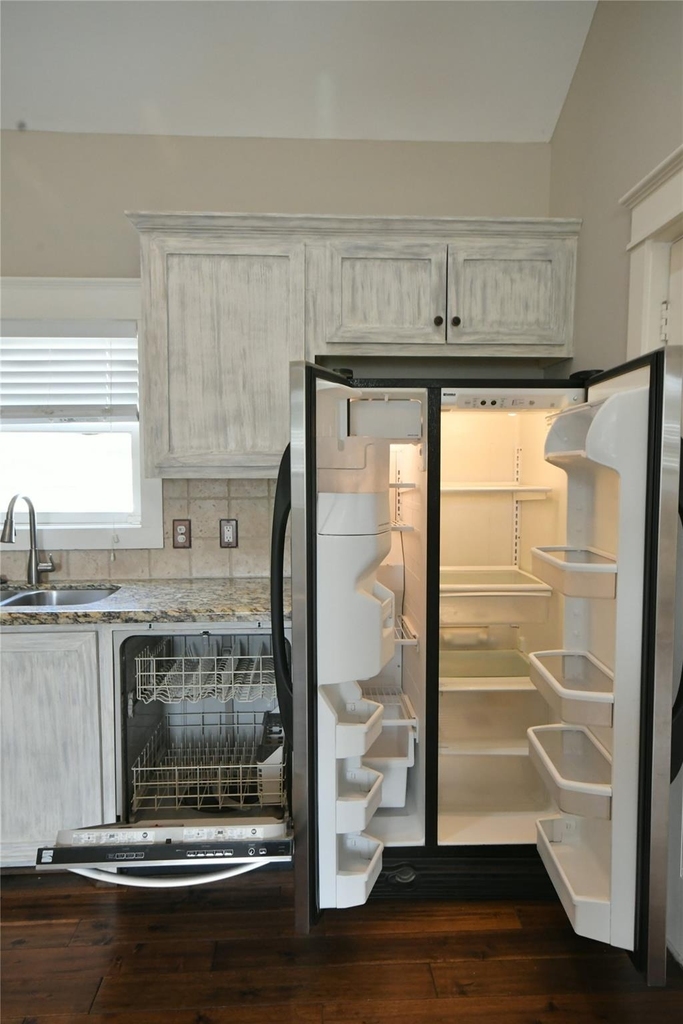 536 Columbia - Photo 7