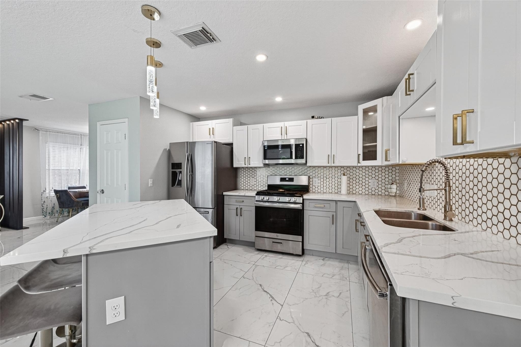 21202 Barker Canyon Lane - Photo 19