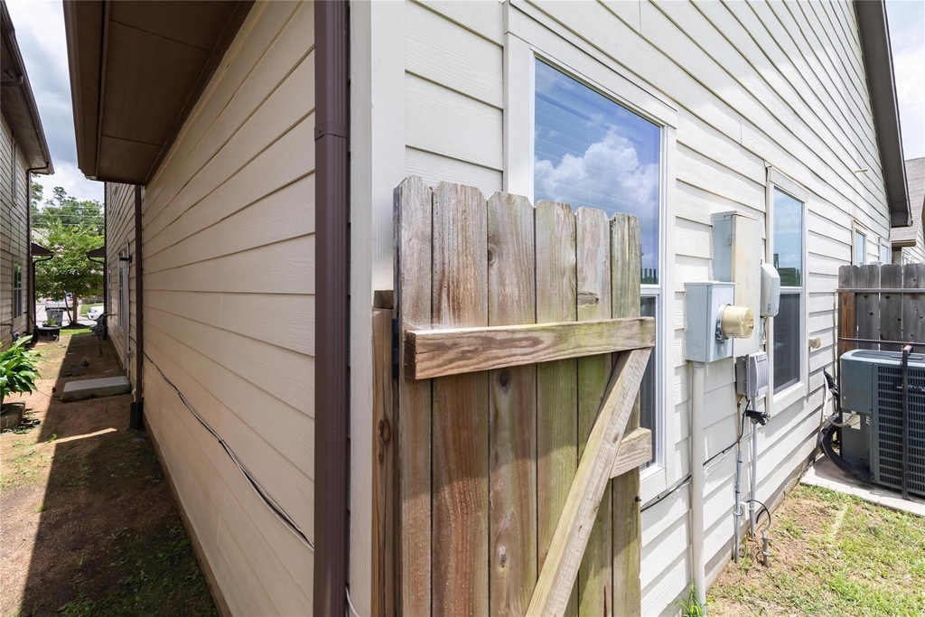 12130 Pia Drive - Photo 2
