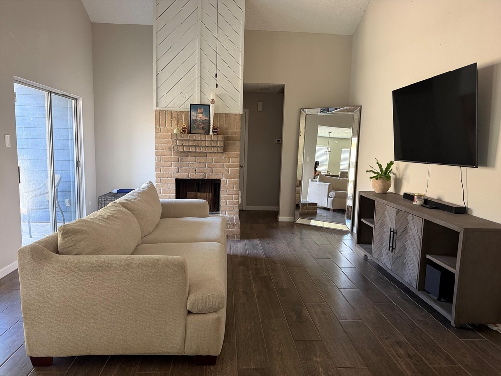 4430 Hawk Meadow Drive - Photo 6