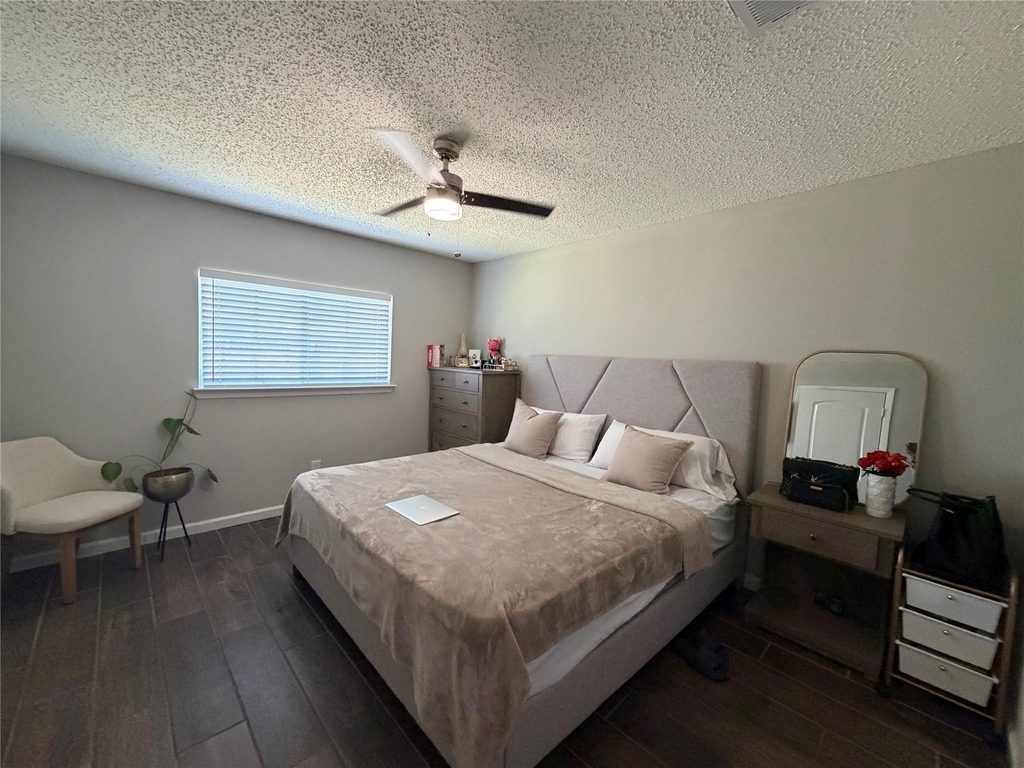 4430 Hawk Meadow Drive - Photo 3