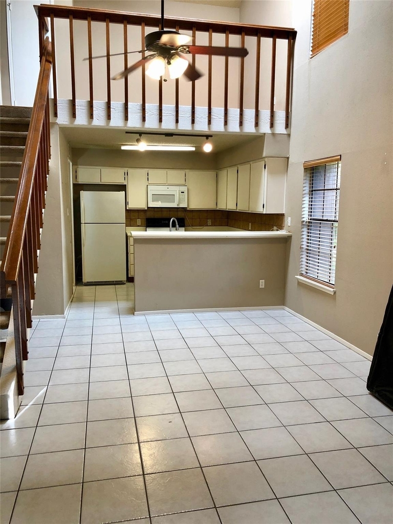 2611 Grants Lake Boulevard - Photo 3