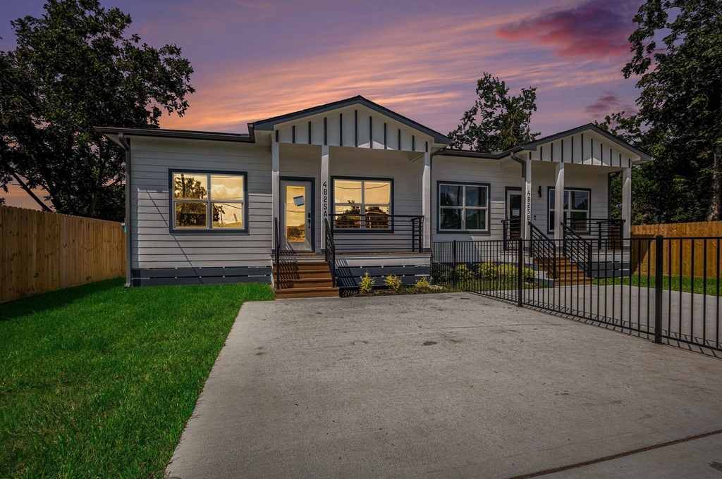4825 Pederson Street - Photo 0