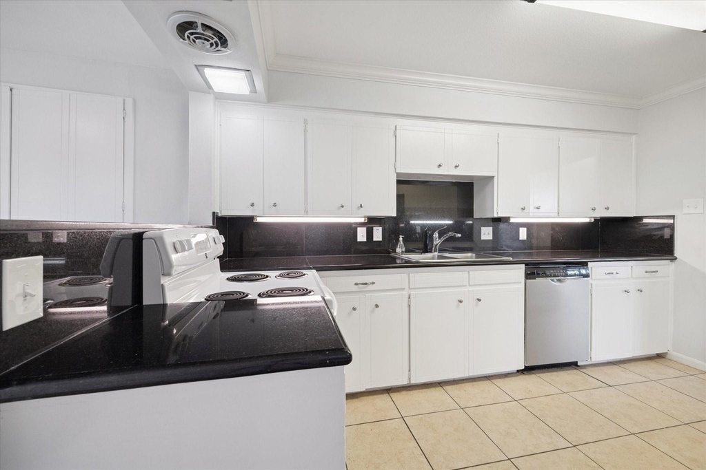5122 Locust Street - Photo 3