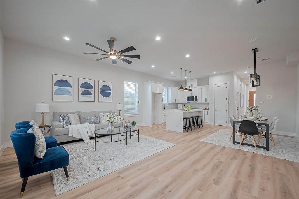 3542 Mt  Pleasant Steet - Photo 4