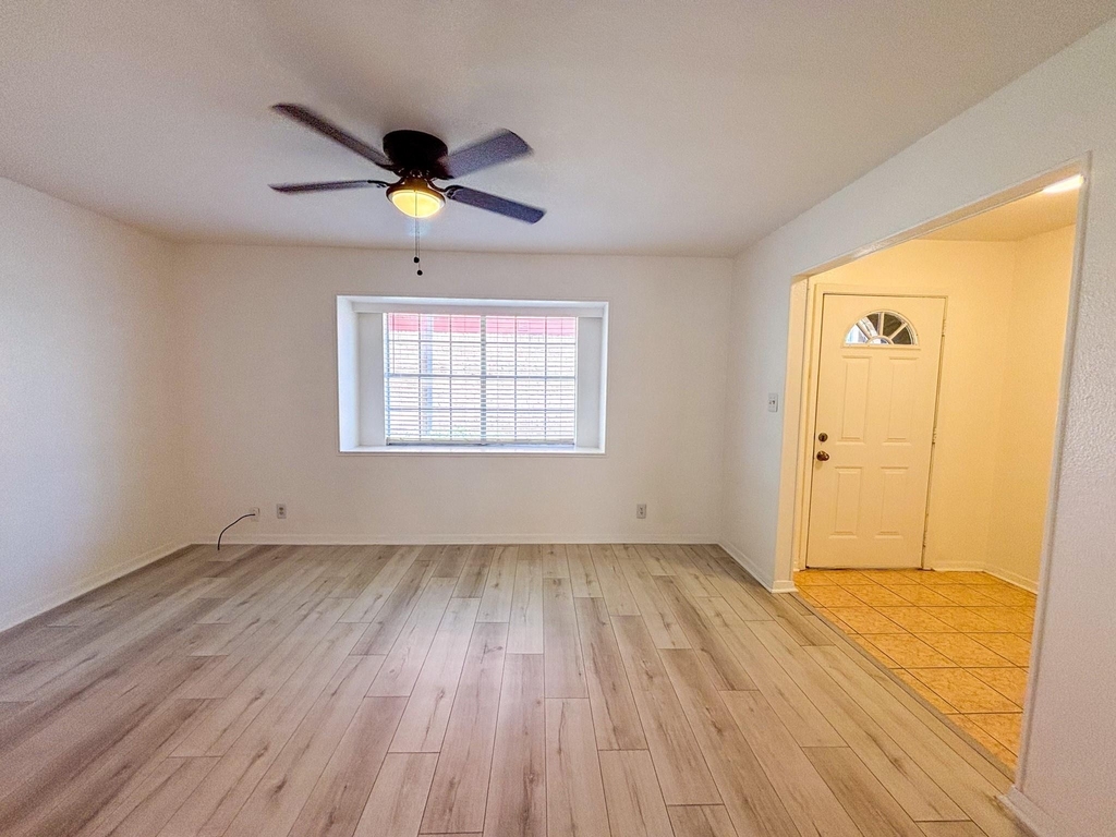 11002 Hammerly Boulevard - Photo 22