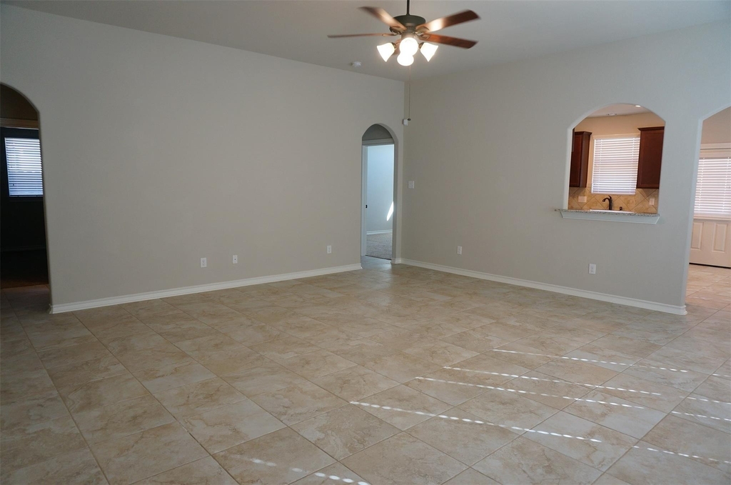 3539 Christopher Dr Drive - Photo 2