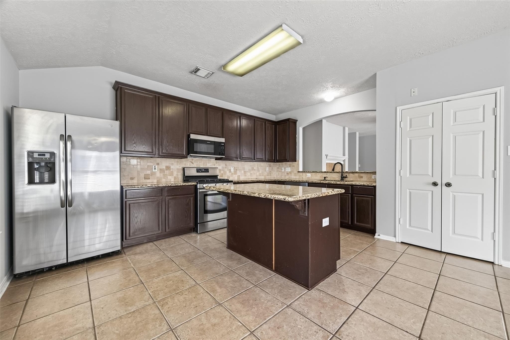 3218 Spring Flower Lane - Photo 8