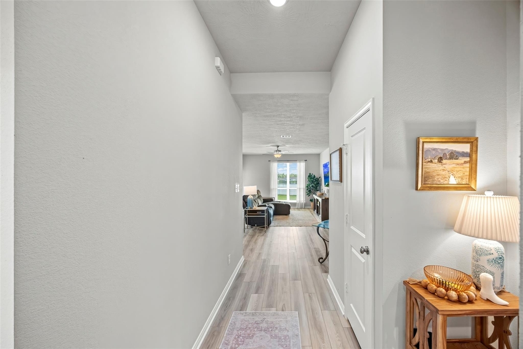 383 Shoreview Drive - Photo 5