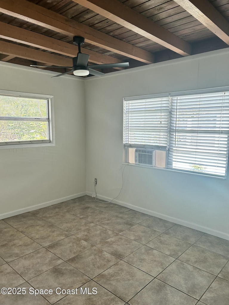 550 S Atlantic Avenue - Photo 3