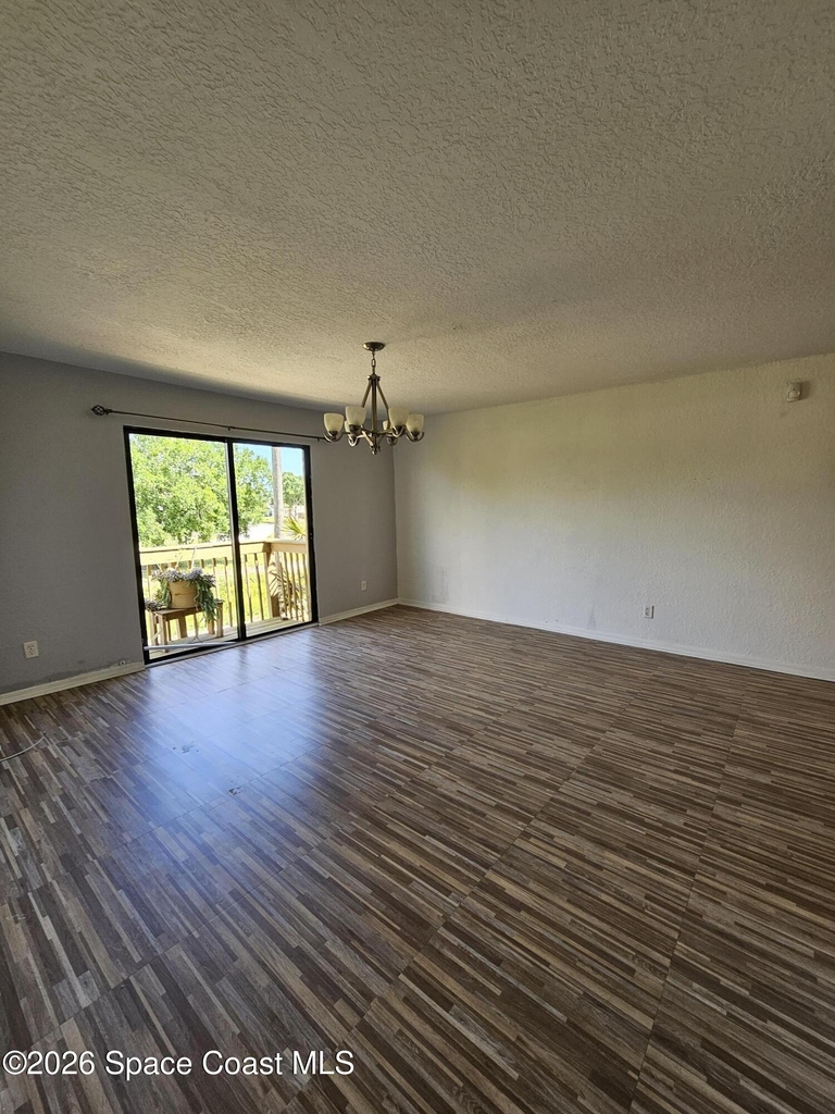 2101 Forest Knoll Drive Ne - Photo 1