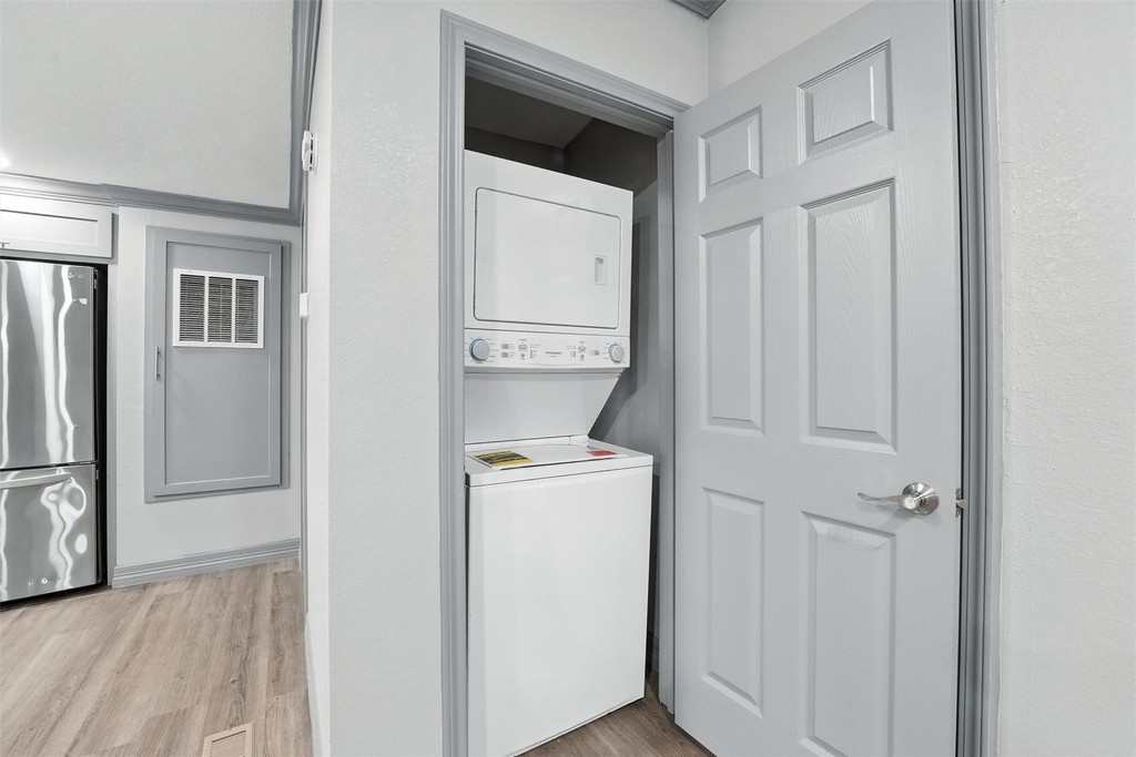 110 Robin Street - Photo 12
