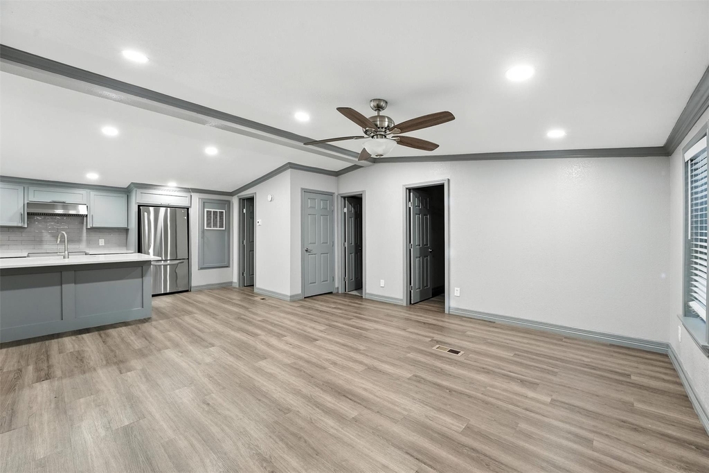 110 Robin Street - Photo 3