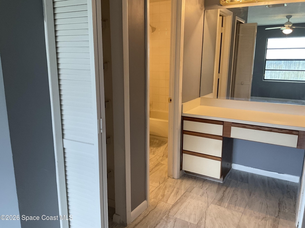 1712 Valcourt Street Nw - Photo 15