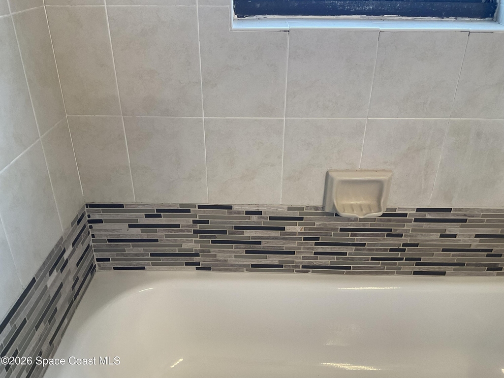 1712 Valcourt Street Nw - Photo 33