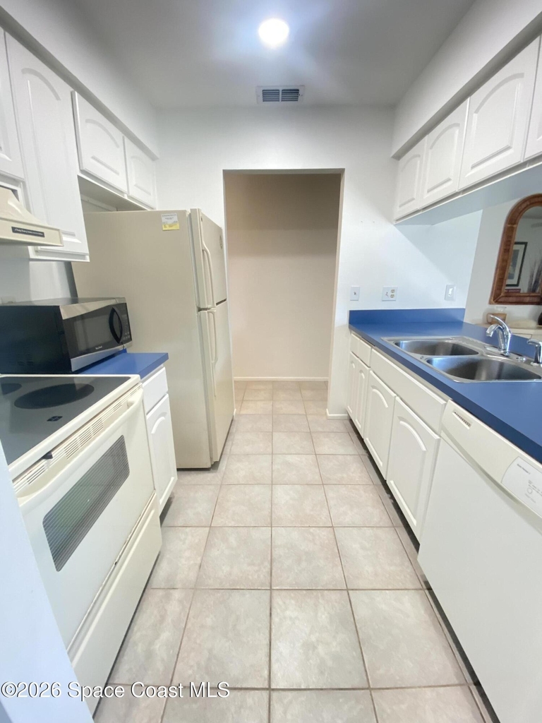 3230 Beach View Way - Photo 6