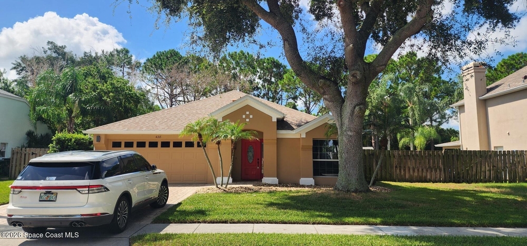 428 Heathrow Circle - Photo 0