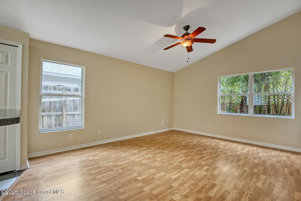 2900 Pebble Creek Street - Photo 6