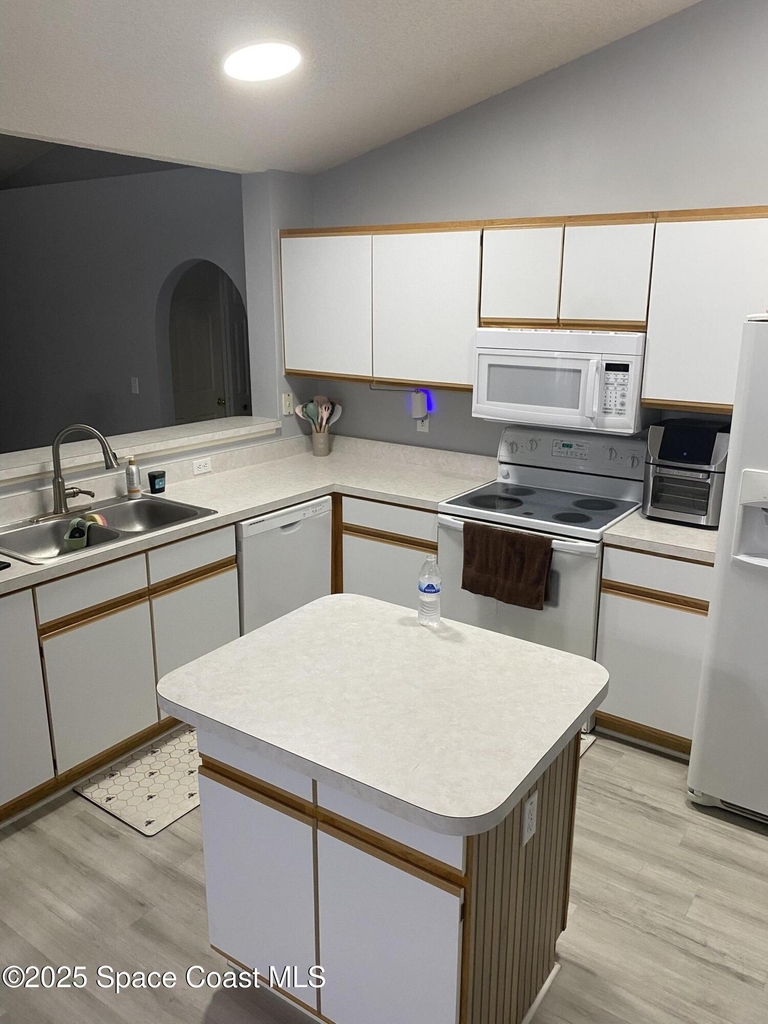 4510 Tina Street - Photo 3