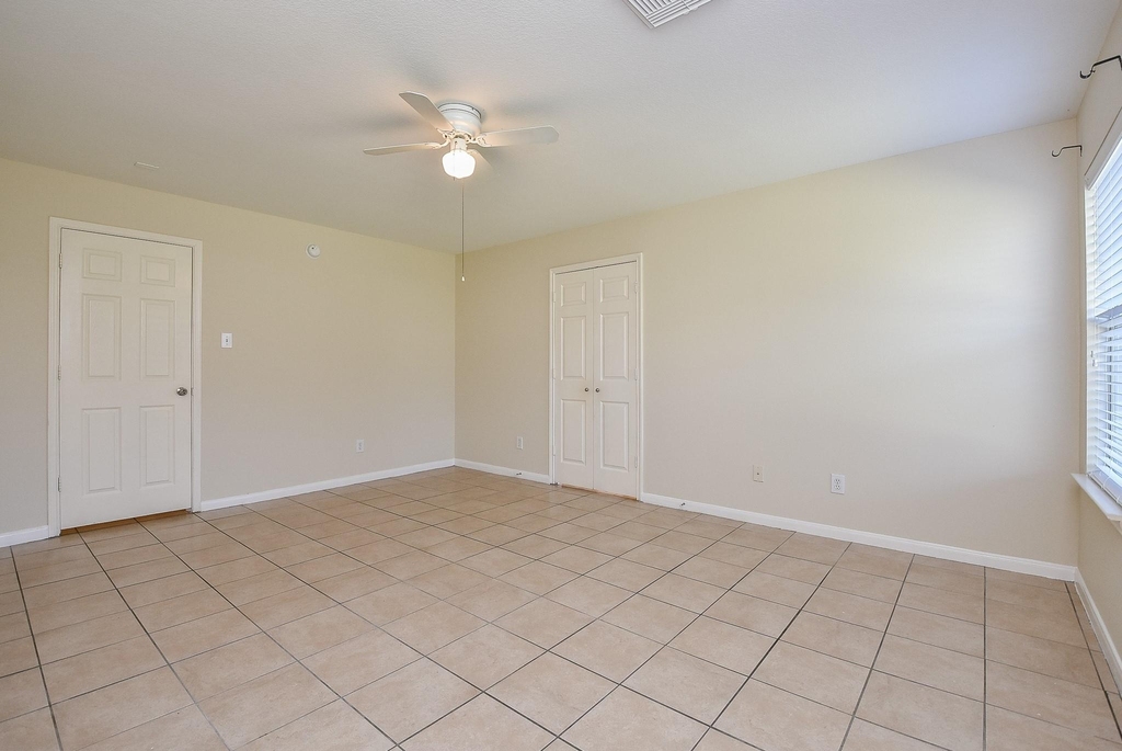 23527 Maple View Drive - Photo 9