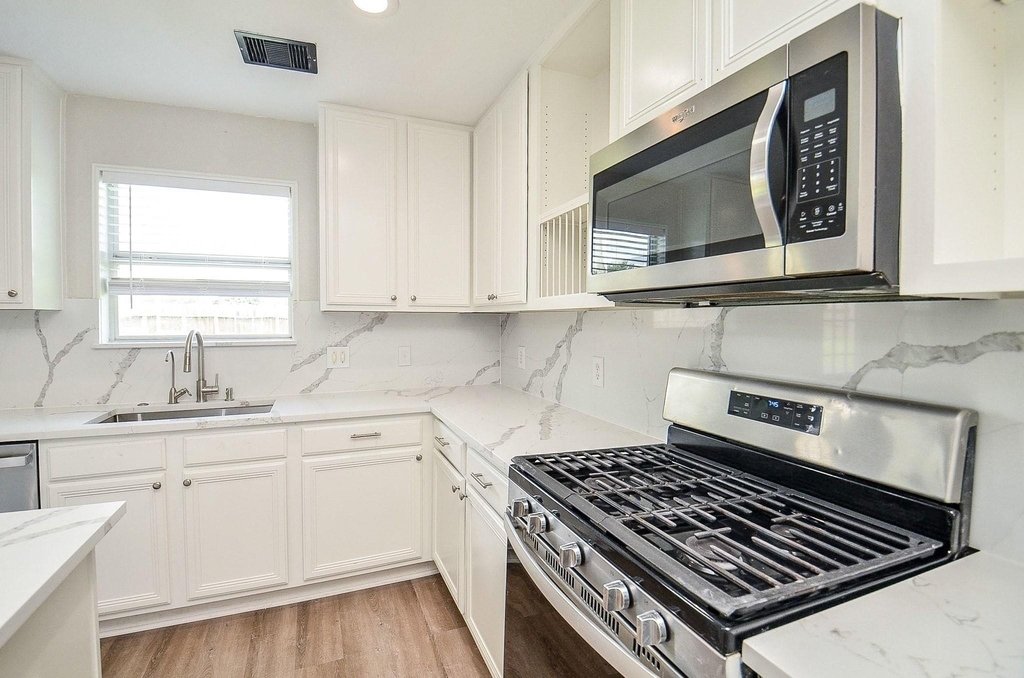 16406 Star Canyon Court - Photo 12