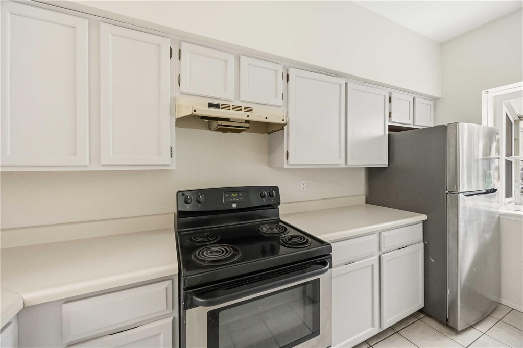 7589 Cambridge Street - Photo 8