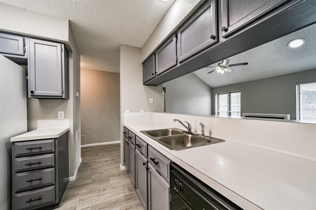 1613 Brook Meadow Drive - Photo 6