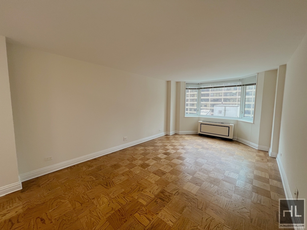 East 71st Street - Photo 0