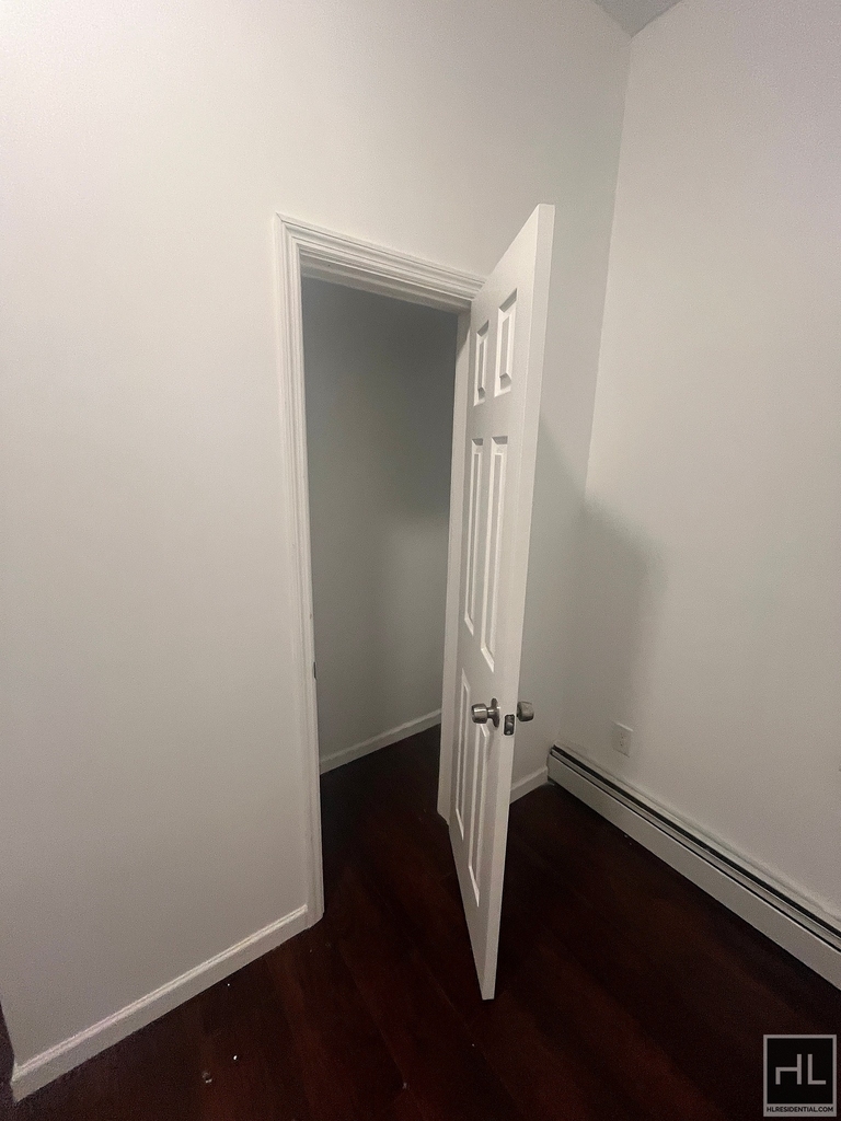 Longfellow Avenue - Photo 9