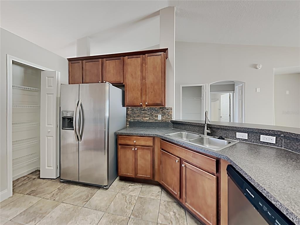 405 Danube Way - Photo 4