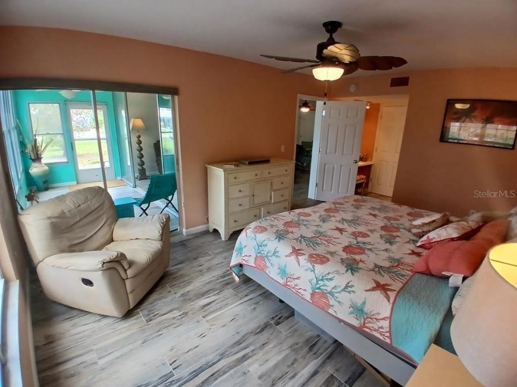 10350 Imperial Point Drive W - Photo 9
