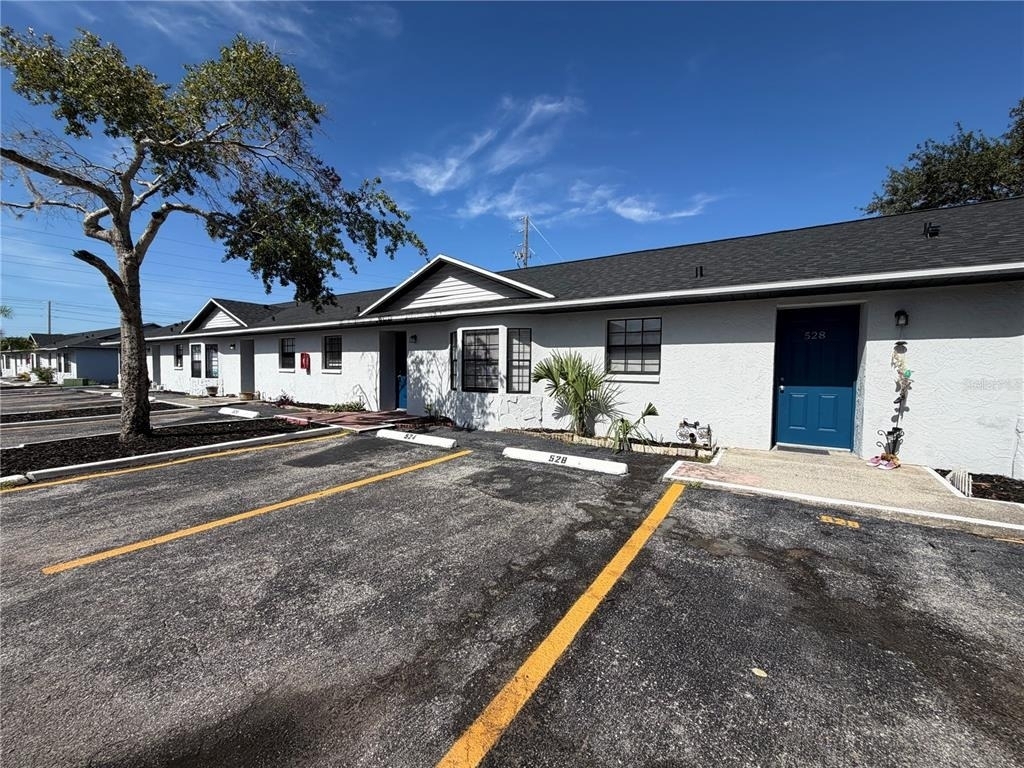 501 St. Michaels Way - Photo 1