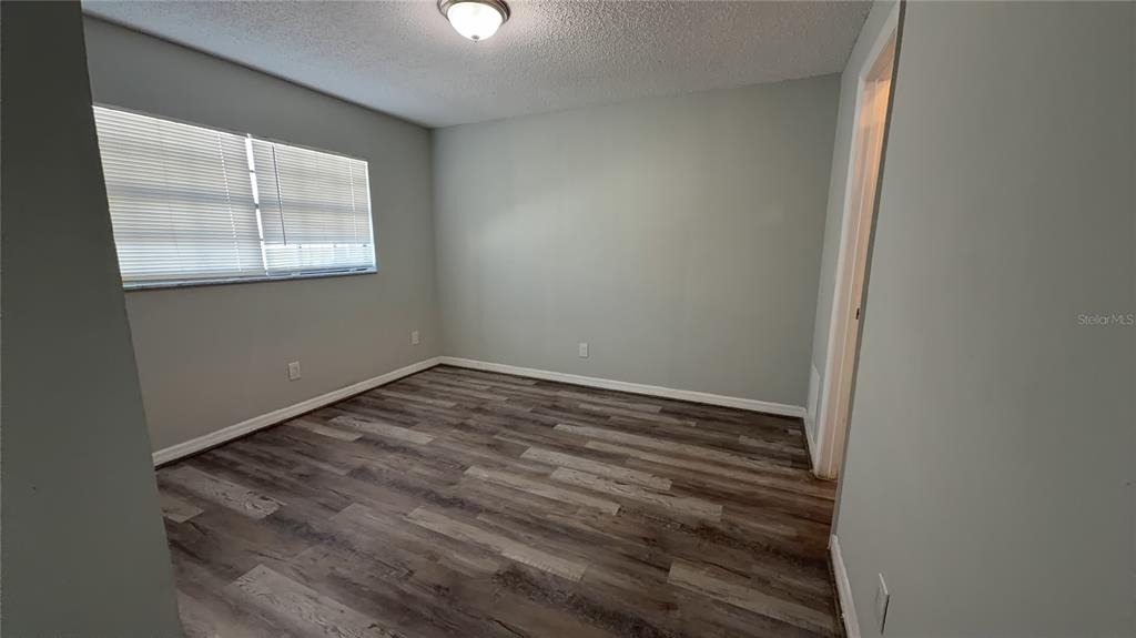 501 St. Michaels Way - Photo 10