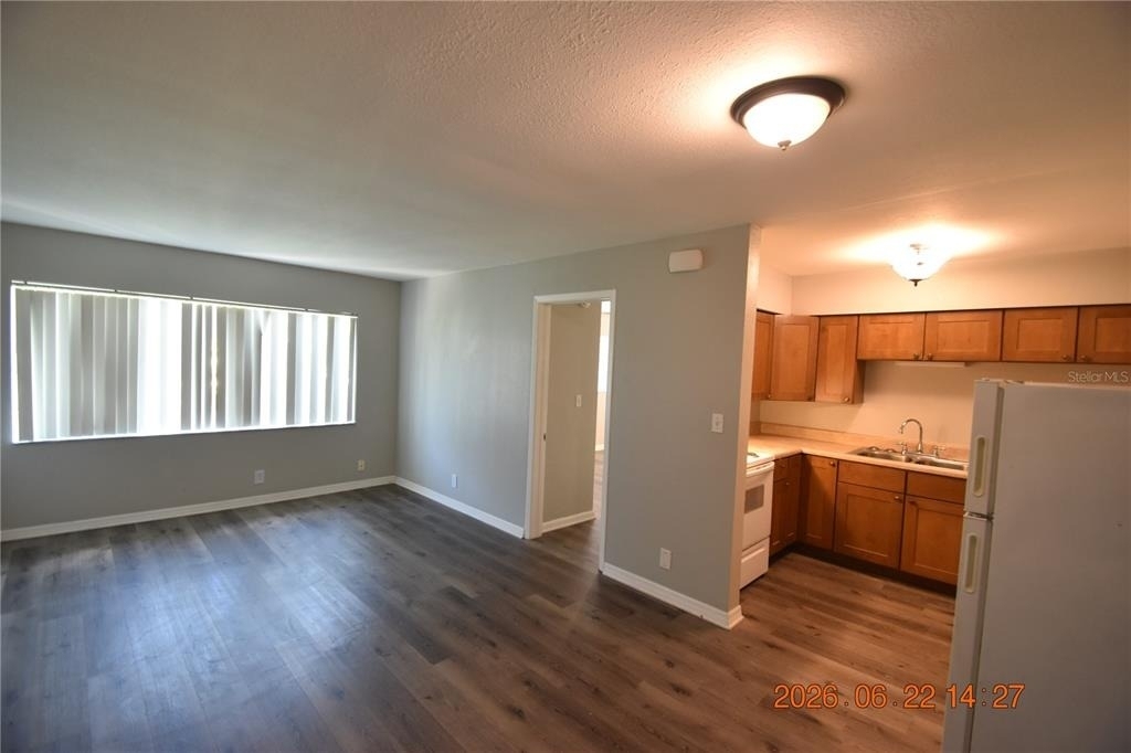 304 Danube Avenue - Photo 10
