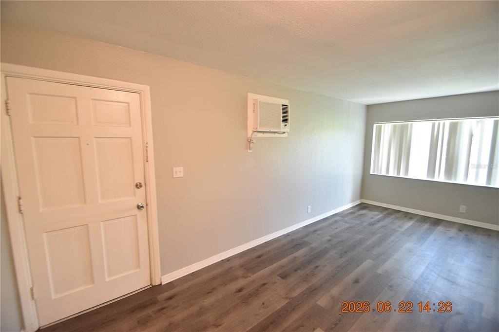 304 Danube Avenue - Photo 7