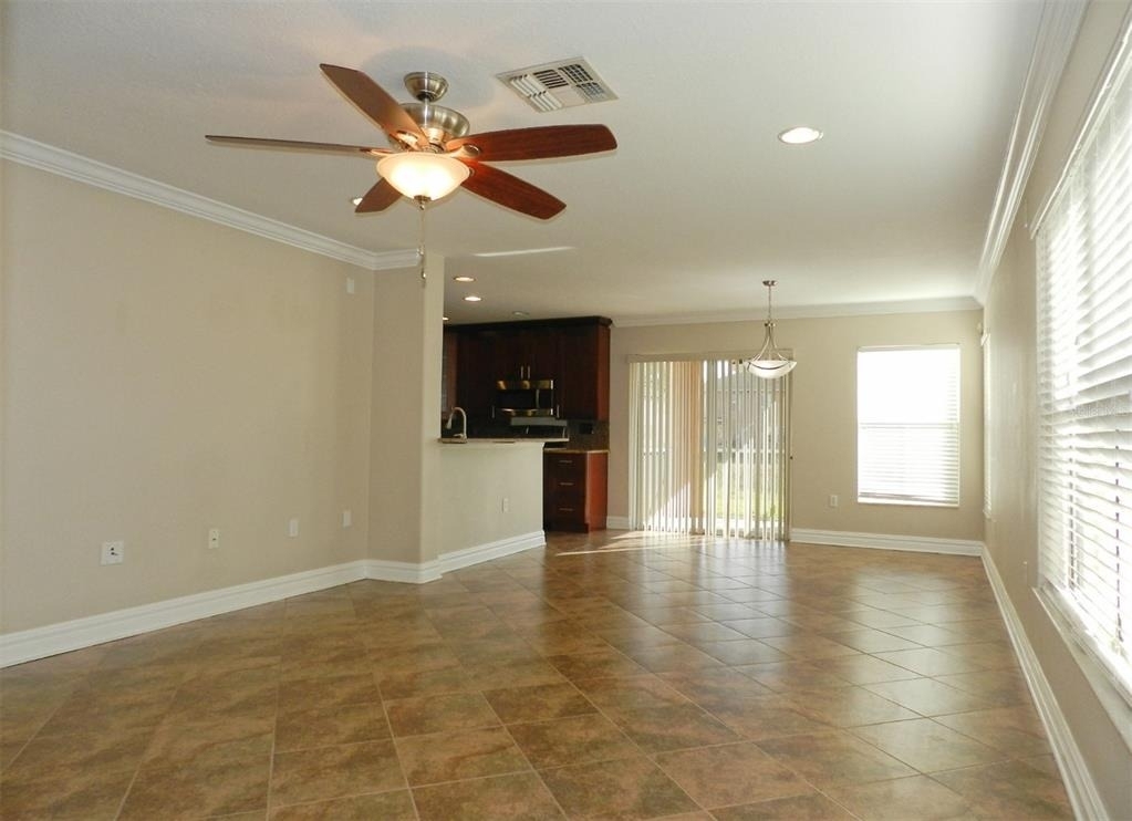10837 Kensington Park Avenue - Photo 5
