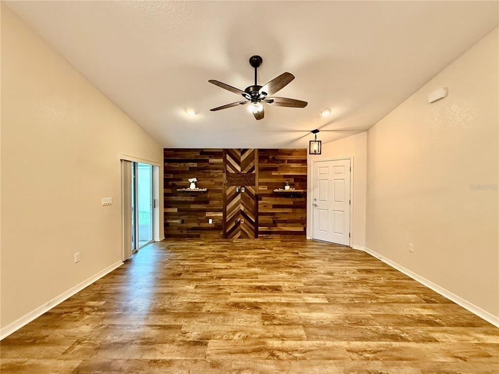 6054 Merrifield Drive - Photo 4