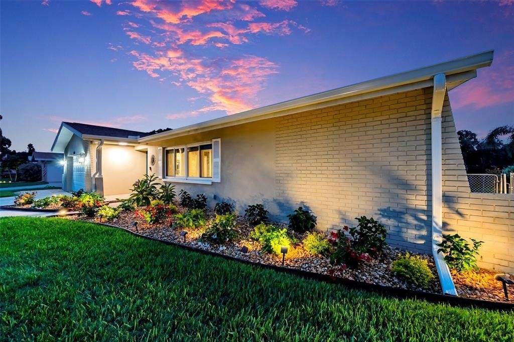 2420 Fairbanks Drive - Photo 4