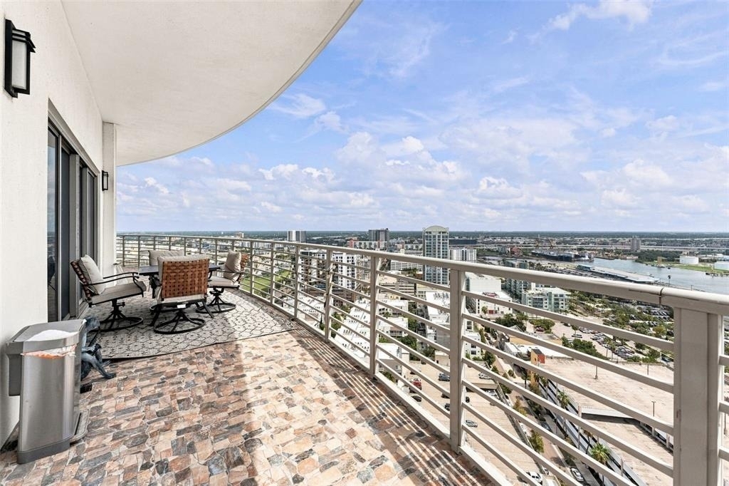 1209 E Cumberland Avenue - Photo 19