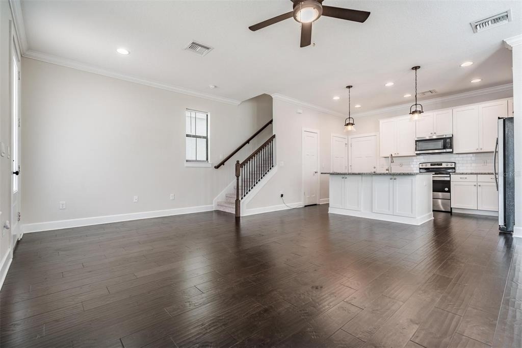 845 Aurora Way - Photo 5