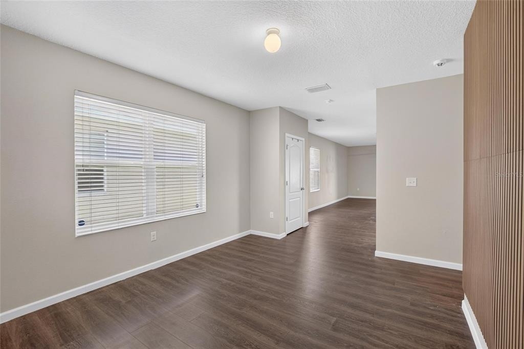 12035 Suburban Sunrise Street - Photo 21