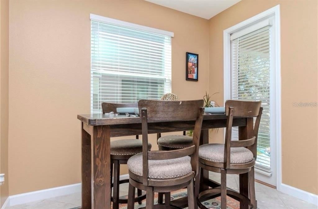 6827 Citrus Creek Lane - Photo 10