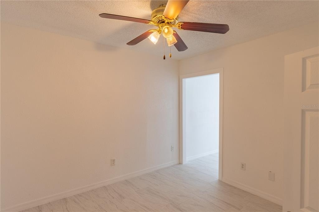 944 Bruce Avenue - Photo 6
