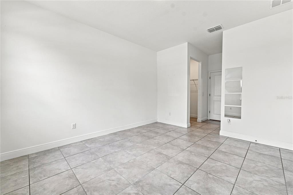 1010 Mayfair Place - Photo 24